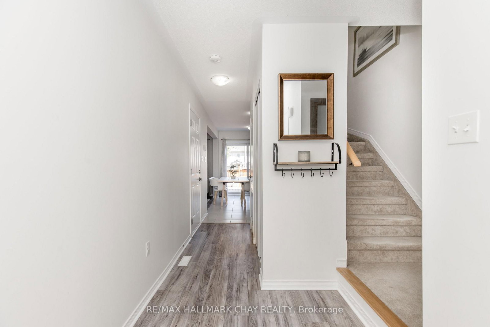 Townhouse sold at 82 Franks Way, Barrie, Ontario, L4N 3J1 - Allandale - MLS: S12376747