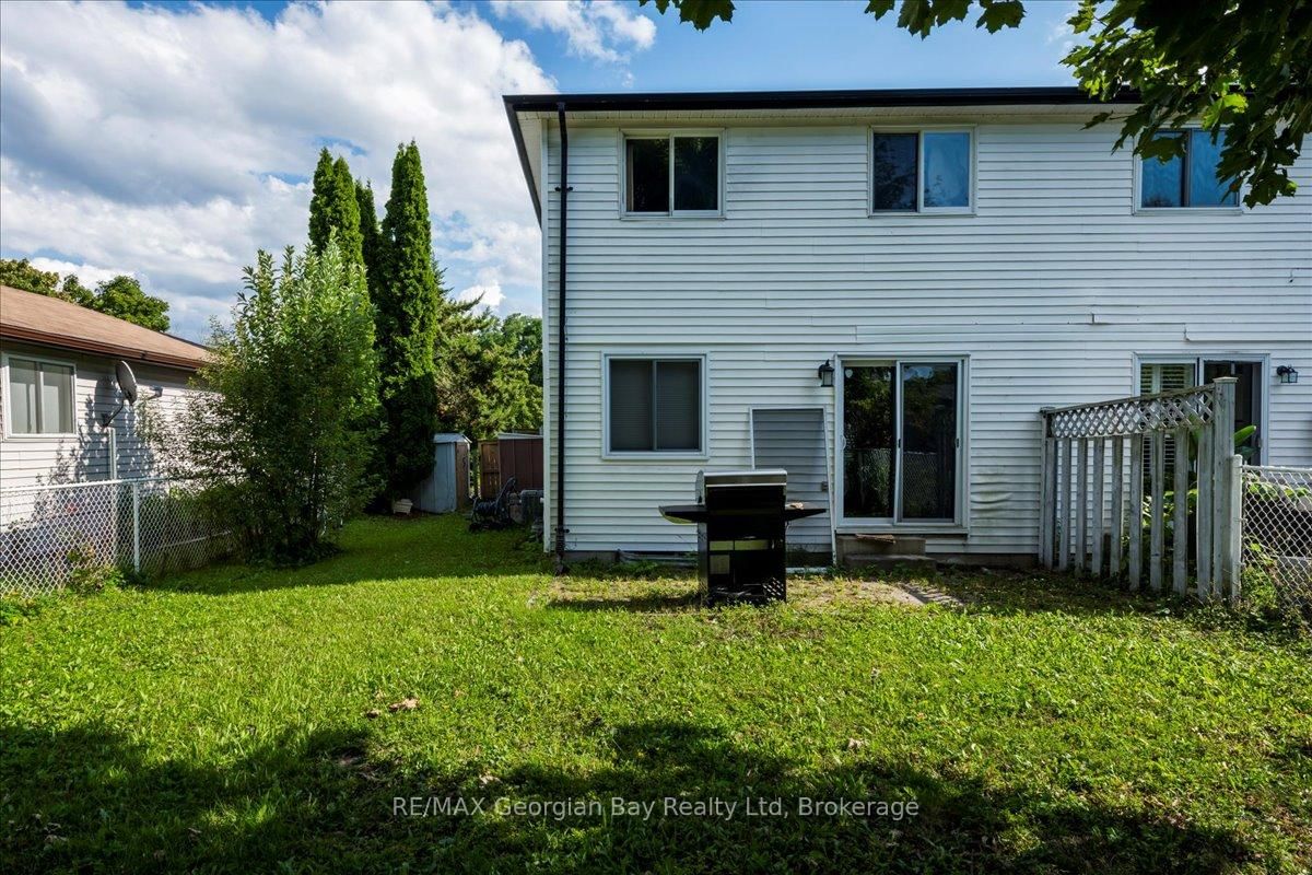 Listing Image 17