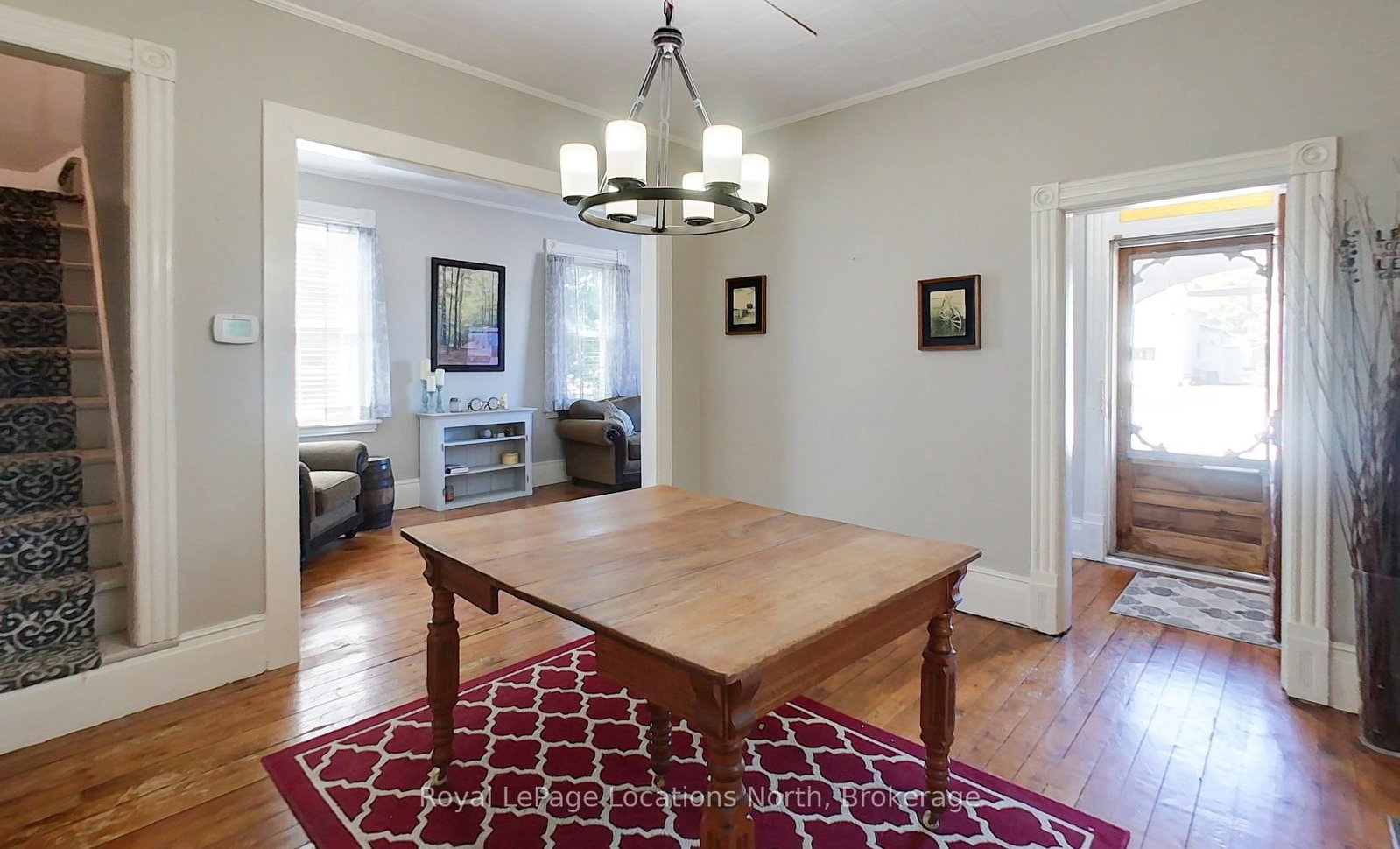 Listing Image 9