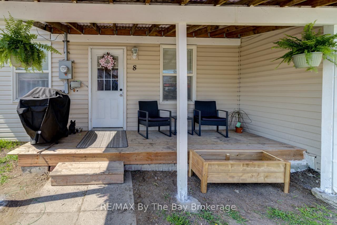 Listing Image 8