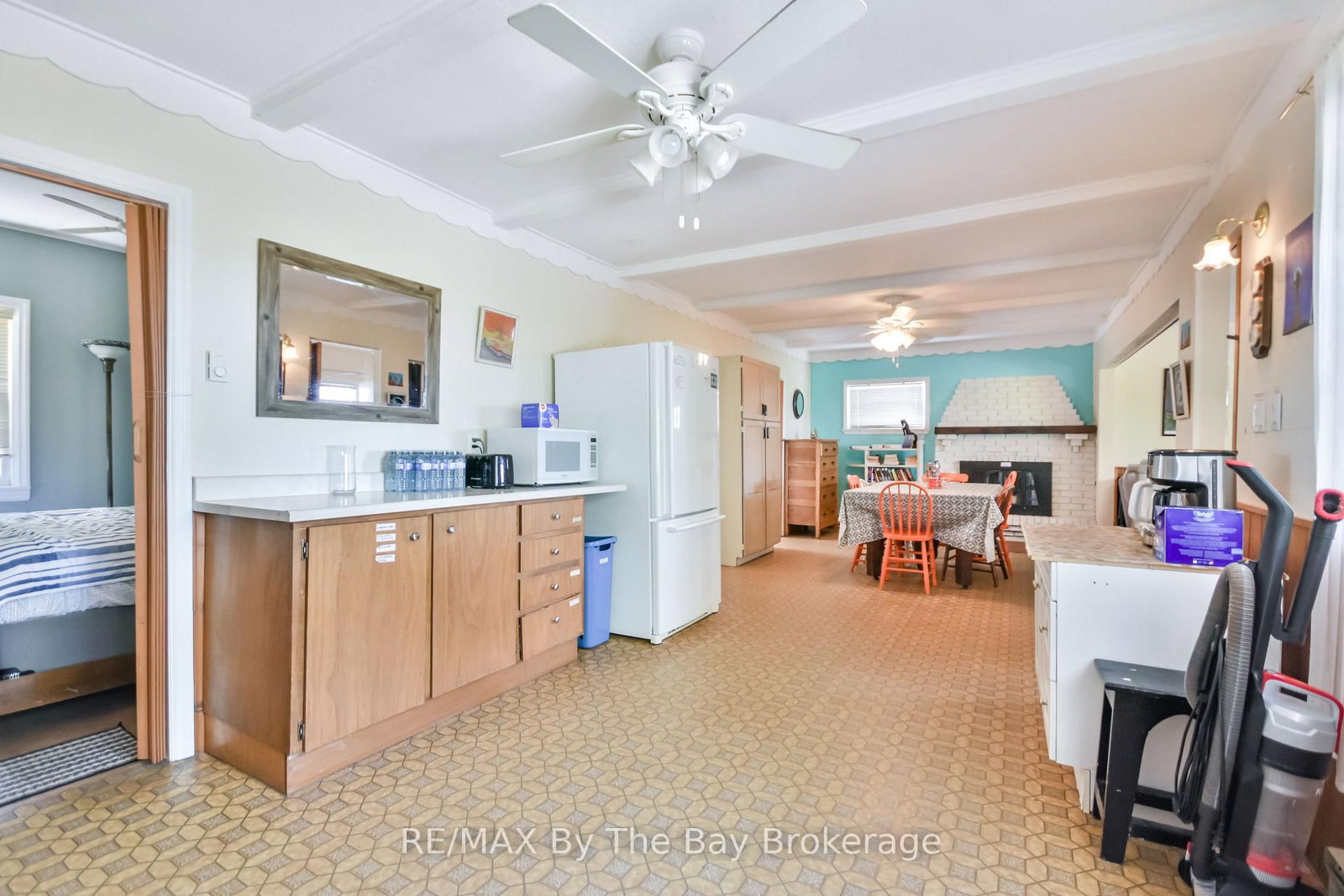 Listing Image 19