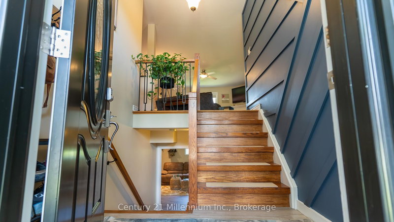 5 Sugar Maple Lane, Wasaga Beach, L9Z 1P4 | Image 3