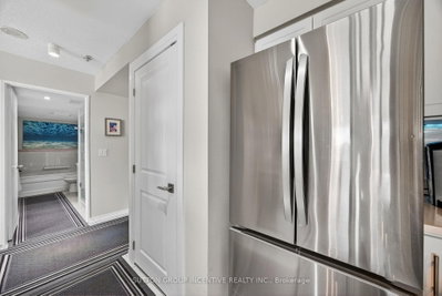 Unit 505 — 140 Dunlop Street E — photo 4