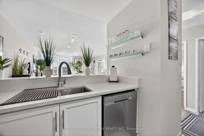 Unit 505 — 140 Dunlop Street E — photo 6