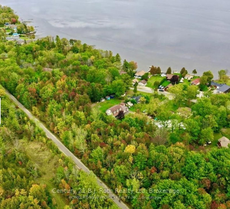 7 Moore Ave, Tay, L0K 2A0 | Image 3