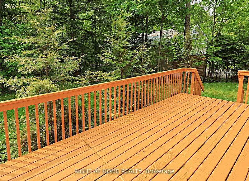 2384 Champlain Rd, Tiny, L9M 0C9 | Image 3