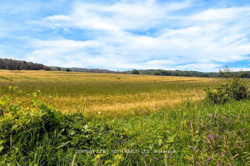 570 Curry Rd, Penetanguishene, L9M 2C8 | Image 2