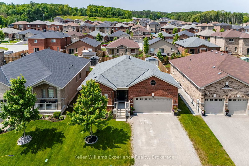 32 Hatton Dr, Penetanguishene, L9M 0V6 | Image 3