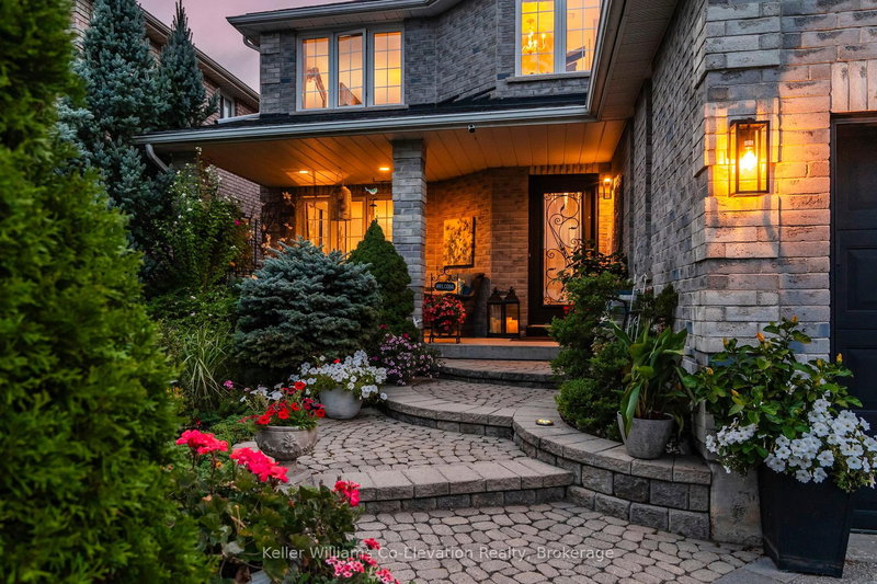 136 Birchwood Dr, Barrie, L4M 6Y1 | Image 3