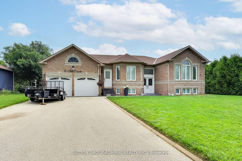 11 Club Crt, Wasaga Beach, L9Z 1J8 | Image 2