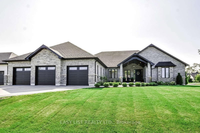 1 Morrison Pl, Springwater, L9X 2A6 | Image 2