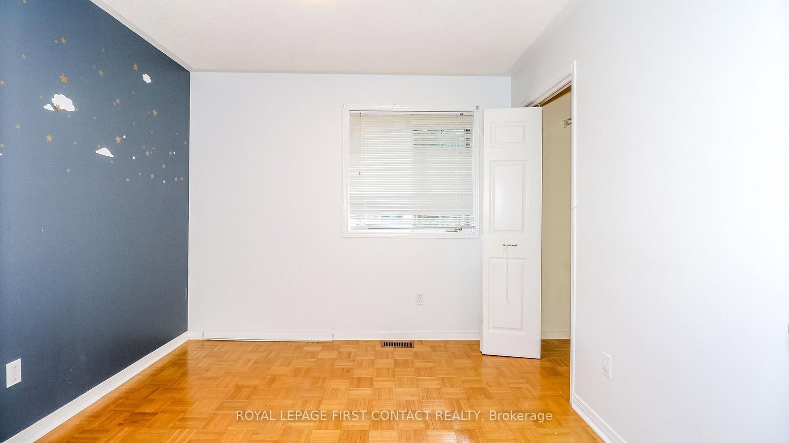 24 Howard Avenue • Tiny, ON photo 16