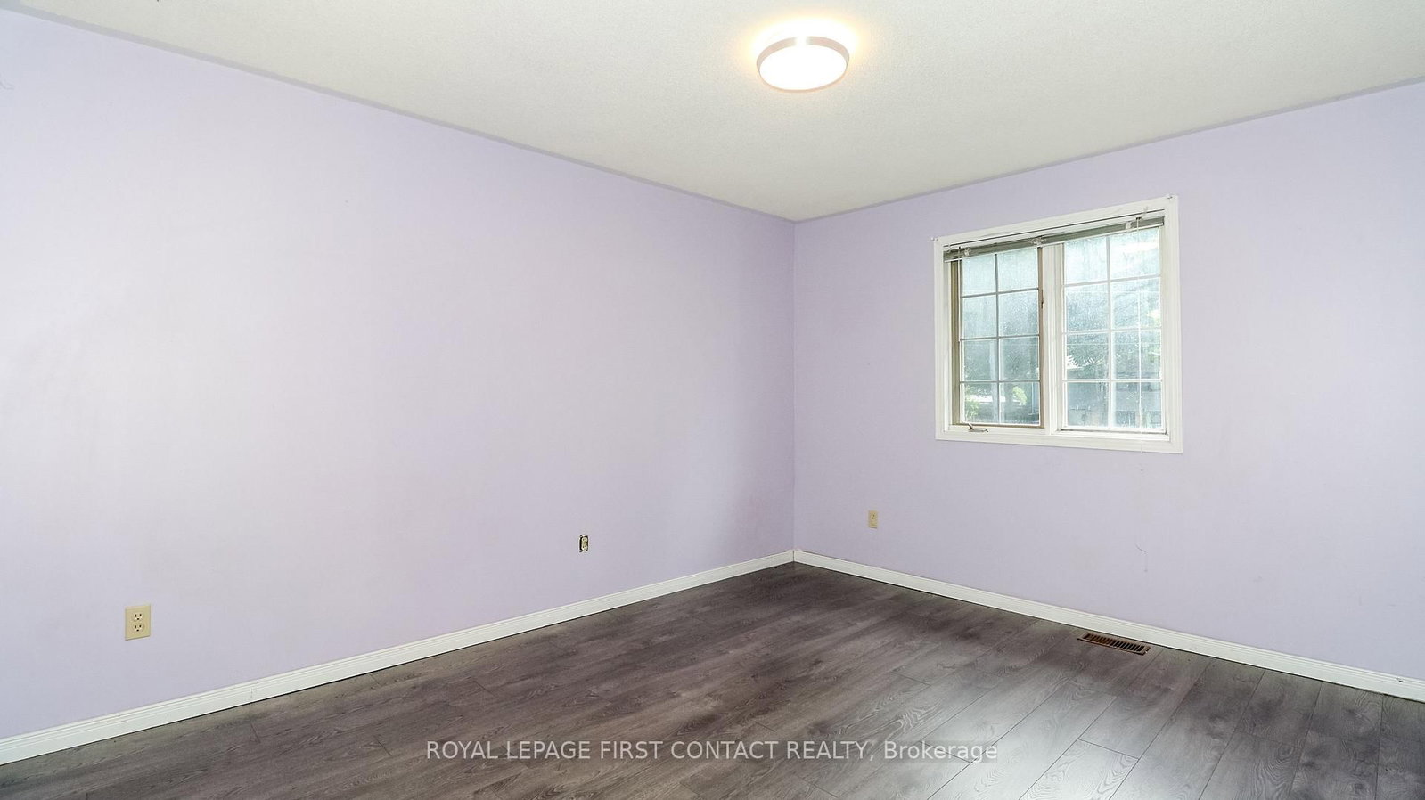 24 Howard Avenue • Tiny, ON photo 17
