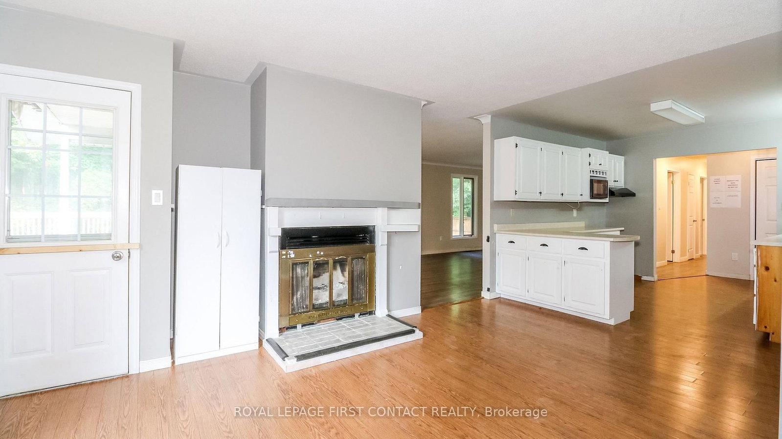 24 Howard Avenue • Tiny, ON photo 9