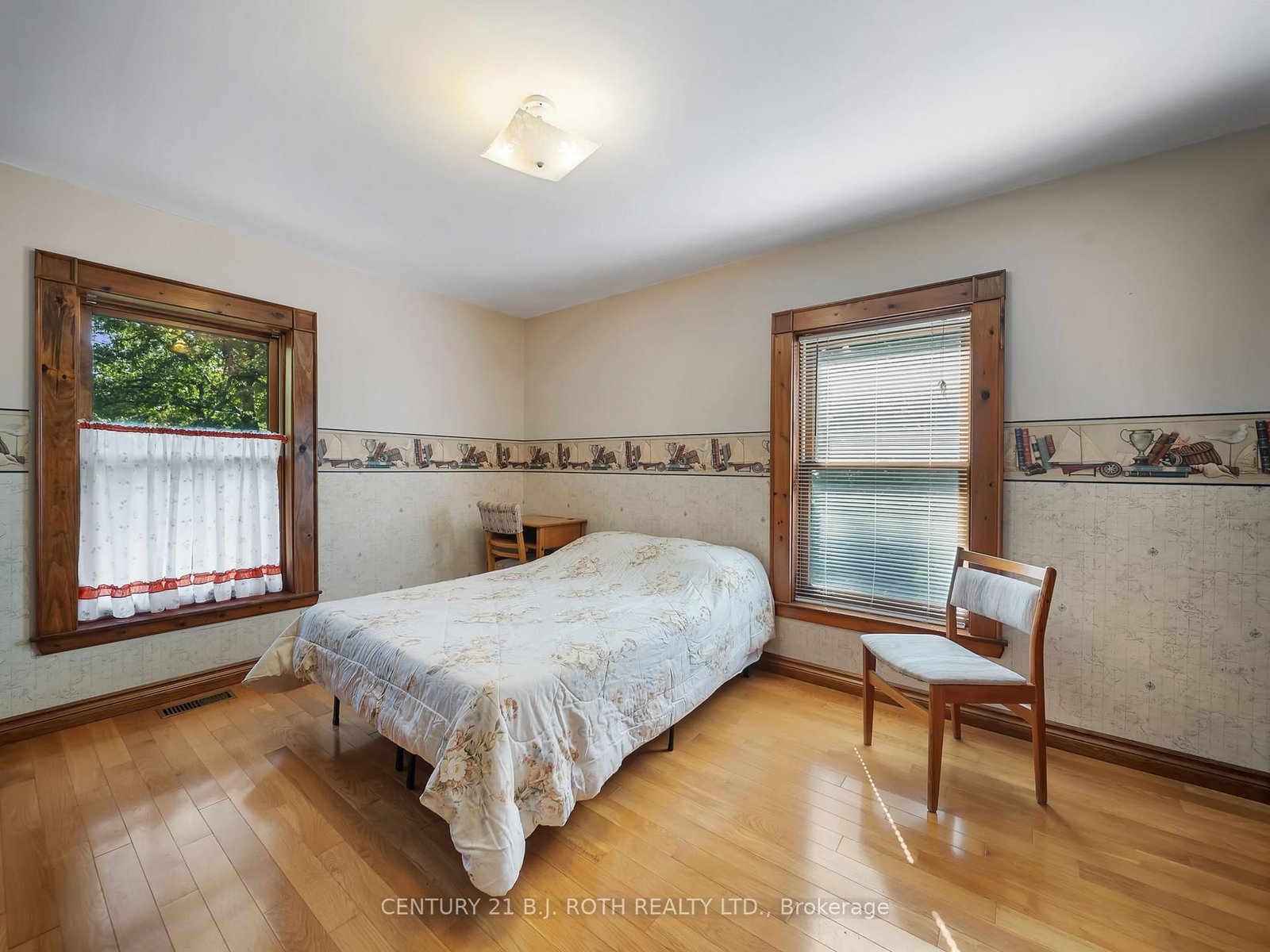 Listing Image 15