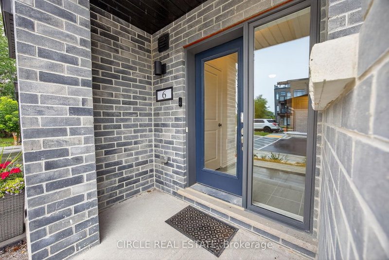 6 Wyn Wood Lane, Orillia, L3V 8P6 | Image 3