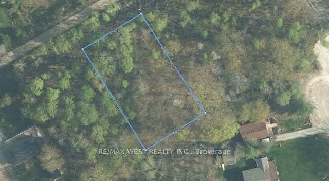 8 Crescent Dr, Tay, L0K 2A0 | Image 2