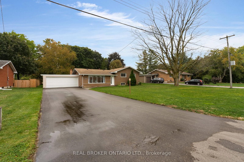 17 Locke Ave, Clearview, L0M 1S0 | Image 3
