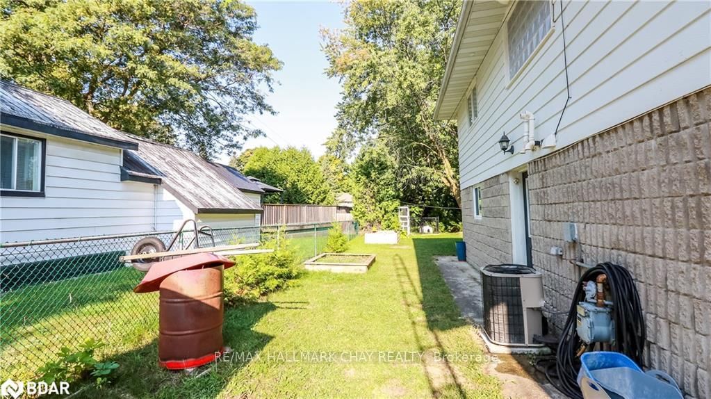 Listing Image 45
