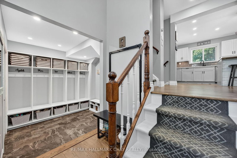 56 Briar Rd, Barrie, L4N 3M4 | Image 3