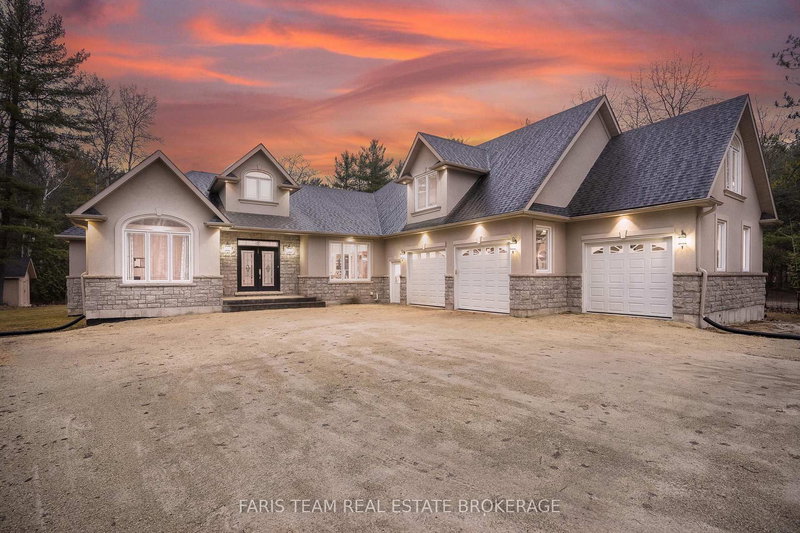 138 Knox Rd E, Wasaga Beach, L9Z 2T5 | Image 2