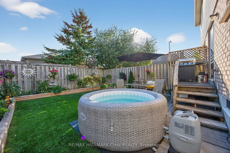 3 Coleman Dr, Barrie, L4N 0R5 | Image 3