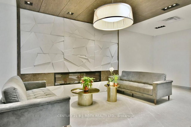 818 - 58 Lakeside Terrace