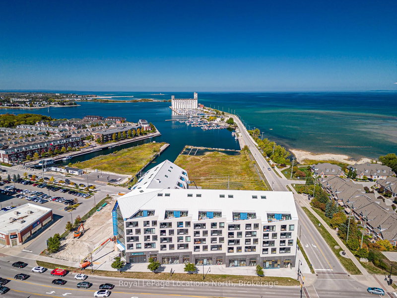 203 - 31 HURON St, Collingwood, L9Y 5T7 | Image 2