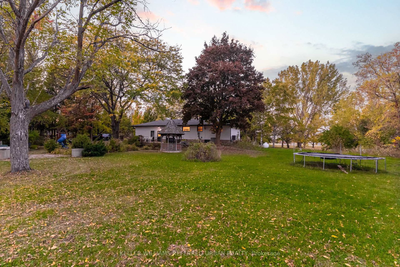 Listing Image 29
