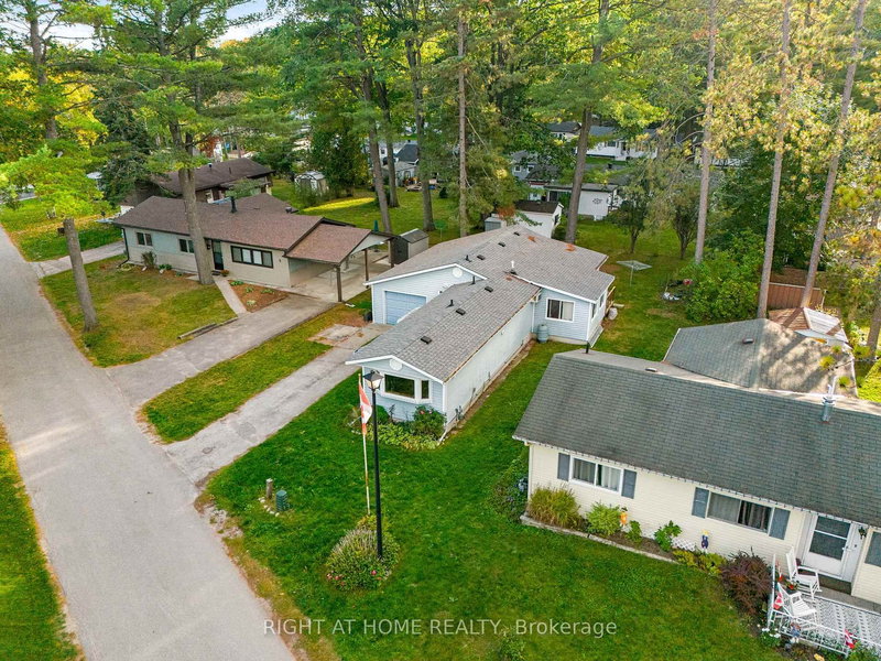 3 Carruthers St S, Wasaga Beach, L9Z 1K2 | Image 3