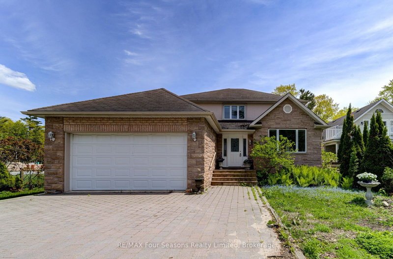 243 River Rd E, Wasaga Beach, L9Z 2L1 | Image 2
