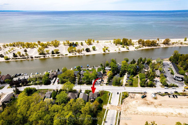 243 River Rd E, Wasaga Beach, L9Z 2L1 | Image 3