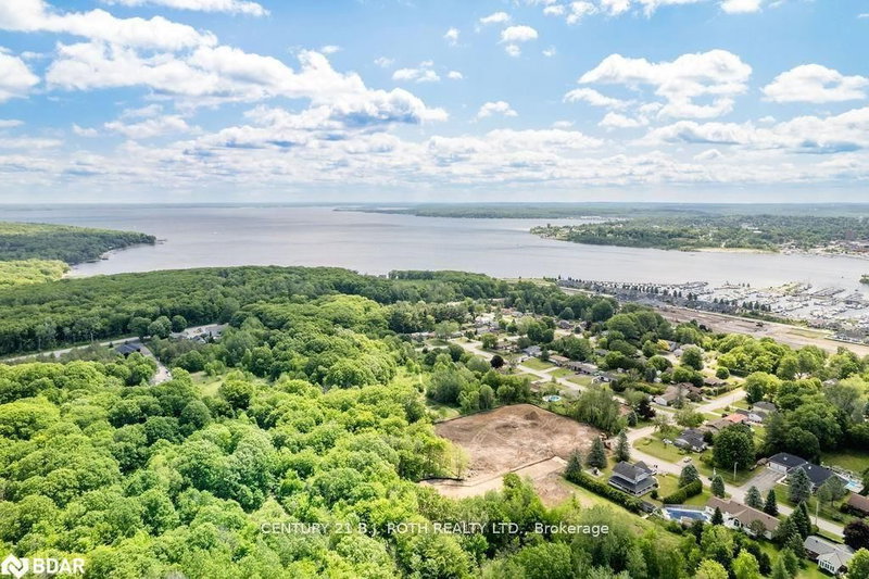 300 Centennial Dr, Midland, L4R 5H9 | Image 3