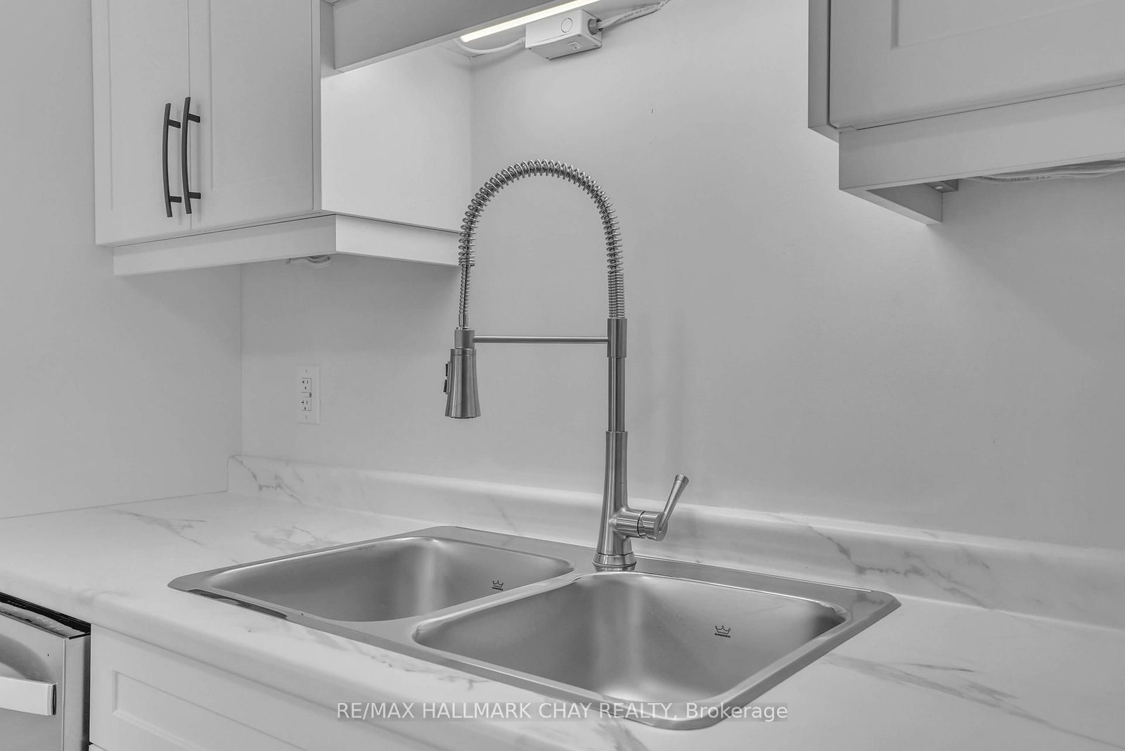 Townhouse for sale at Lot 30 169 Queen Street, Springwater, Ontario, L0L 1P0 - Elmvale - MLS: S12468207