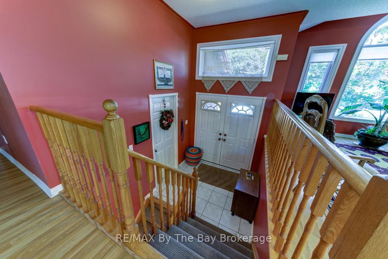 26 Timberland Cres, Wasaga Beach, L9Z 1G7 | Image 3