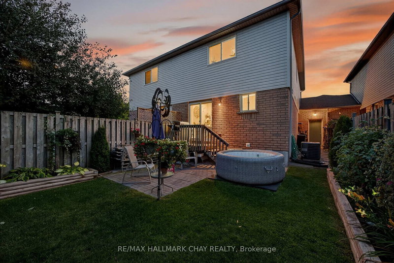 3 Coleman Dr, Barrie, L4N 0R5 | Image 2