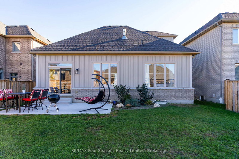 32 DEY Dr, Collingwood, L9Y 2P7 | Image 2