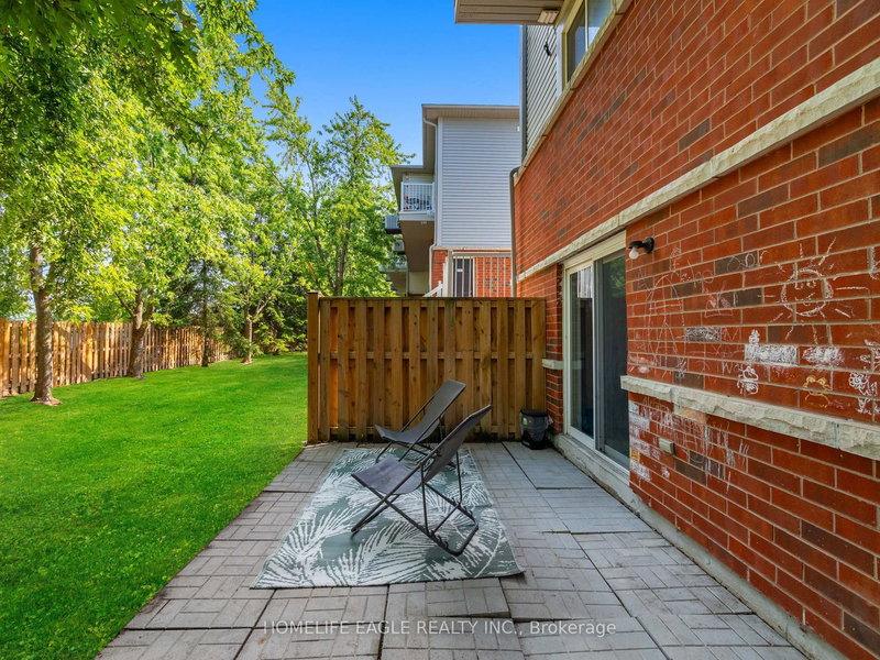 13 - 235 Ferndale Dr S, Barrie, L4N 0T6 | Image 3