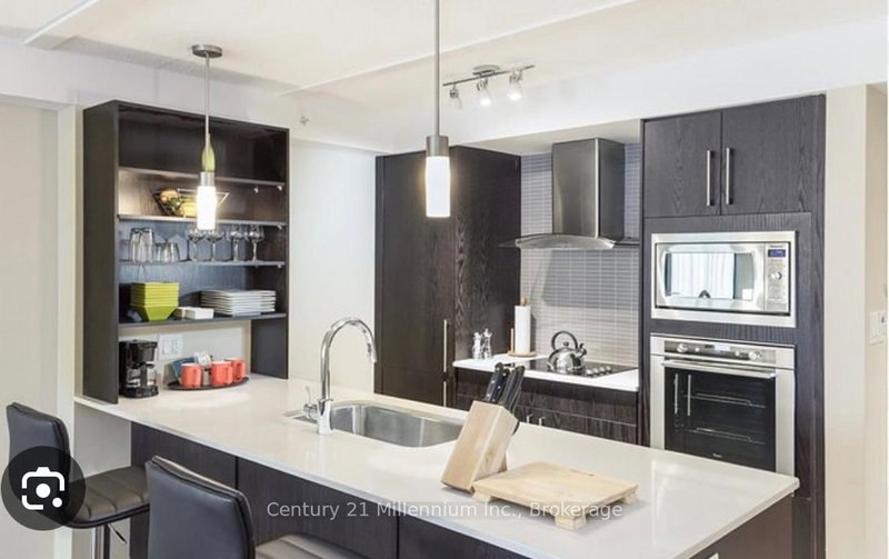 5404-54 - 9 Harbour St, Collingwood, L9Y 5C5 | Image 2