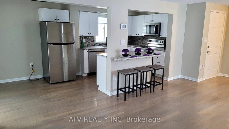 133 Columbia Rd, Barrie, L4N 8E3 | Image 2