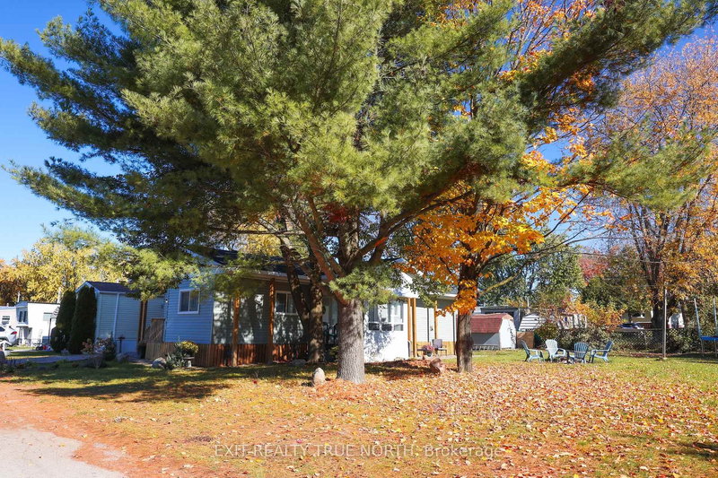 19 Vic's Rd, Midland, L4R 0B9 | Image 3