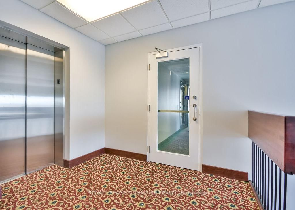 19 Front Street N, Unit 202 - Photo 5