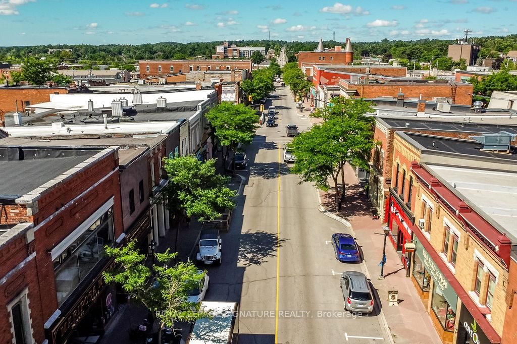 19 Front Street N - Photo 13