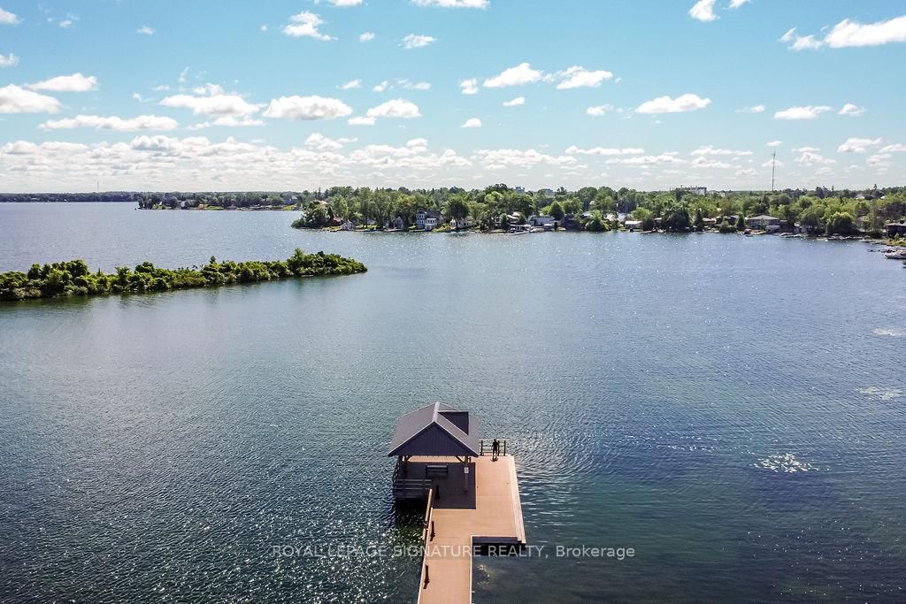 19 Front Street N - Photo 18