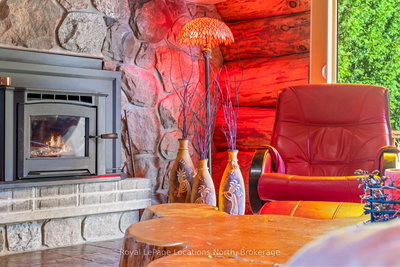 24 Oliver Crescent, Collingwood, Ontario image-0-3