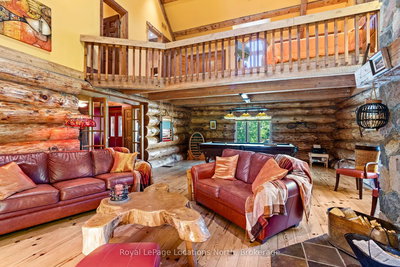 24 Oliver Crescent, Collingwood, Ontario image-0-4