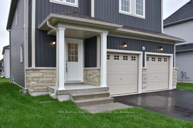 233 Prescott Dr, Clearview, L0M 1S0 | Image 2