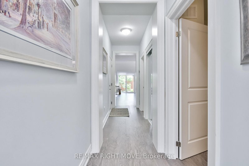 28 - 10 INVERMARA Crt, Orillia, L3V 0B7 | Image 3