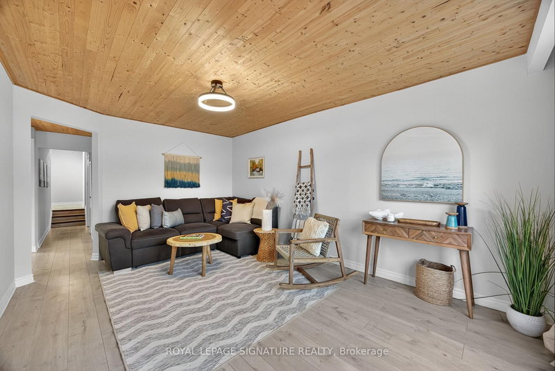 57 Maria St, Penetanguishene, L9M 1L3 | Image 2