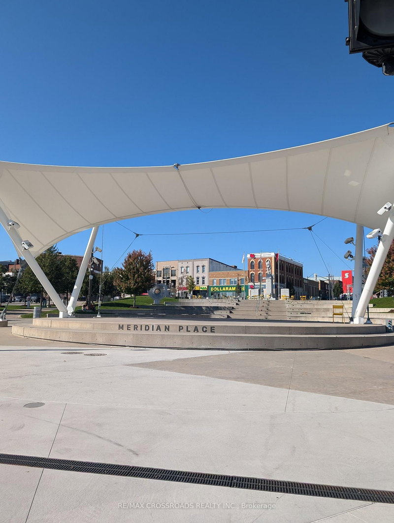 200 - 50 Dunlop St E, Barrie, L4M 6J9 | Image 2